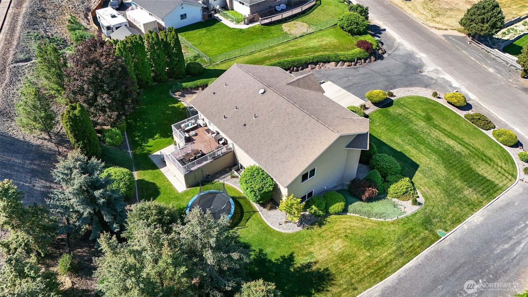 927 Easy Street NE, Moses Lake, WA 98837