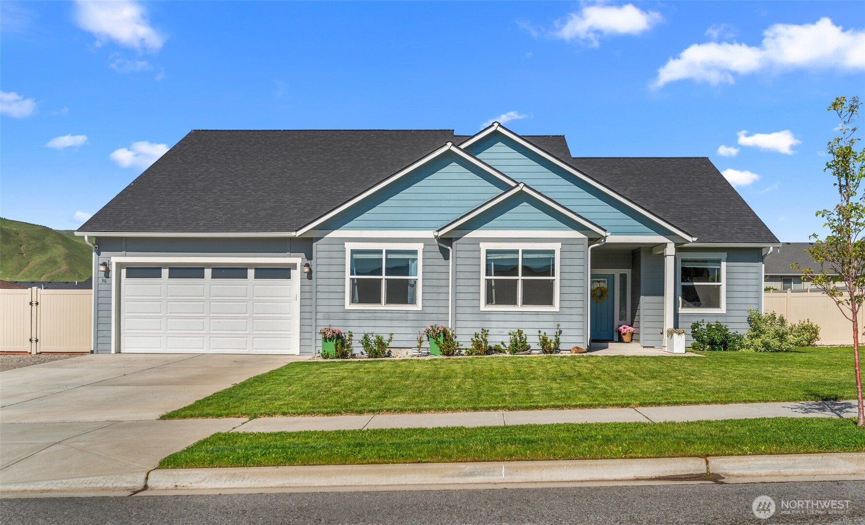 36 Starlight Avenue , Wenatchee, WA 98801