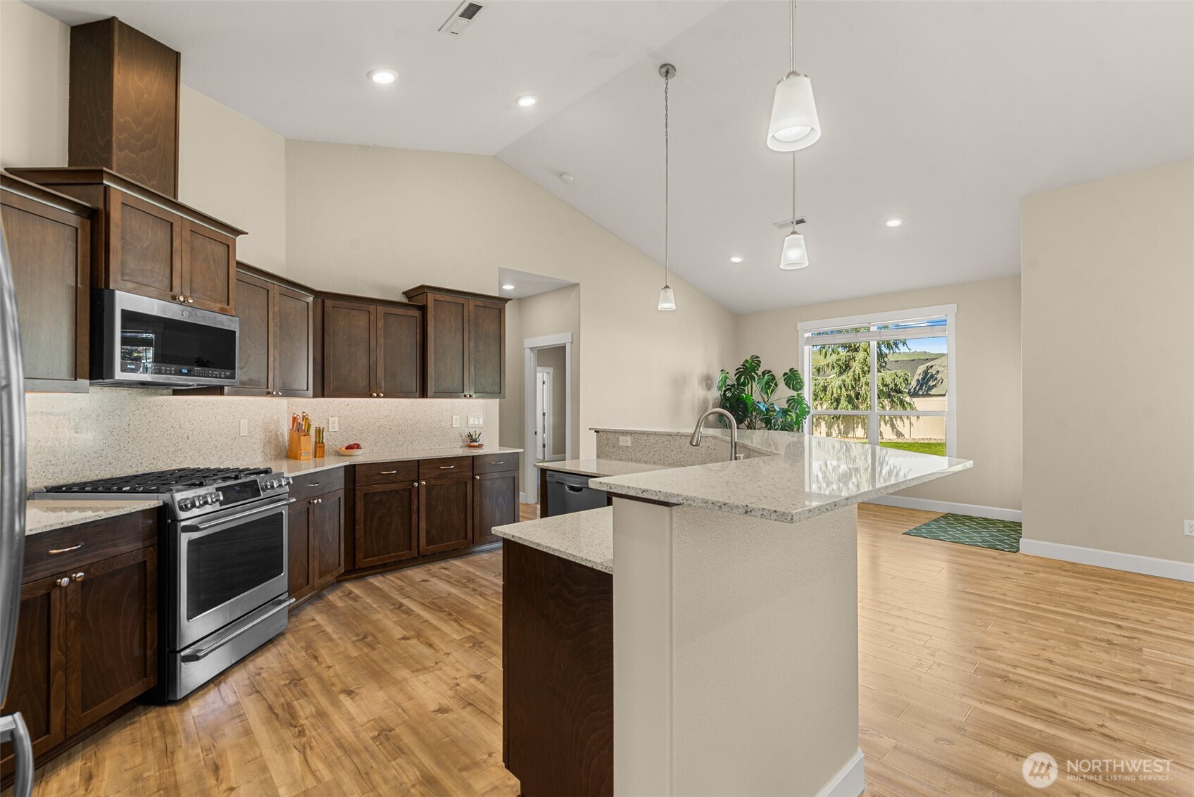 36 Starlight Avenue , Wenatchee, WA 98801