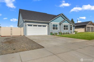 36 Starlight Avenue , Wenatchee, WA 98801 - Photo 2
