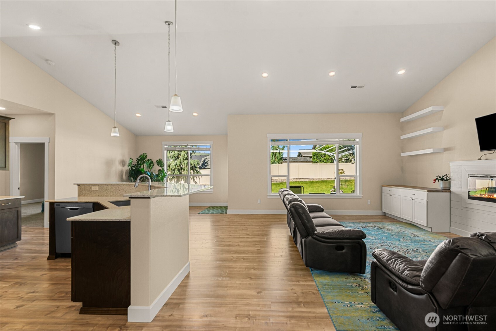 36 Starlight Avenue , Wenatchee, WA 98801