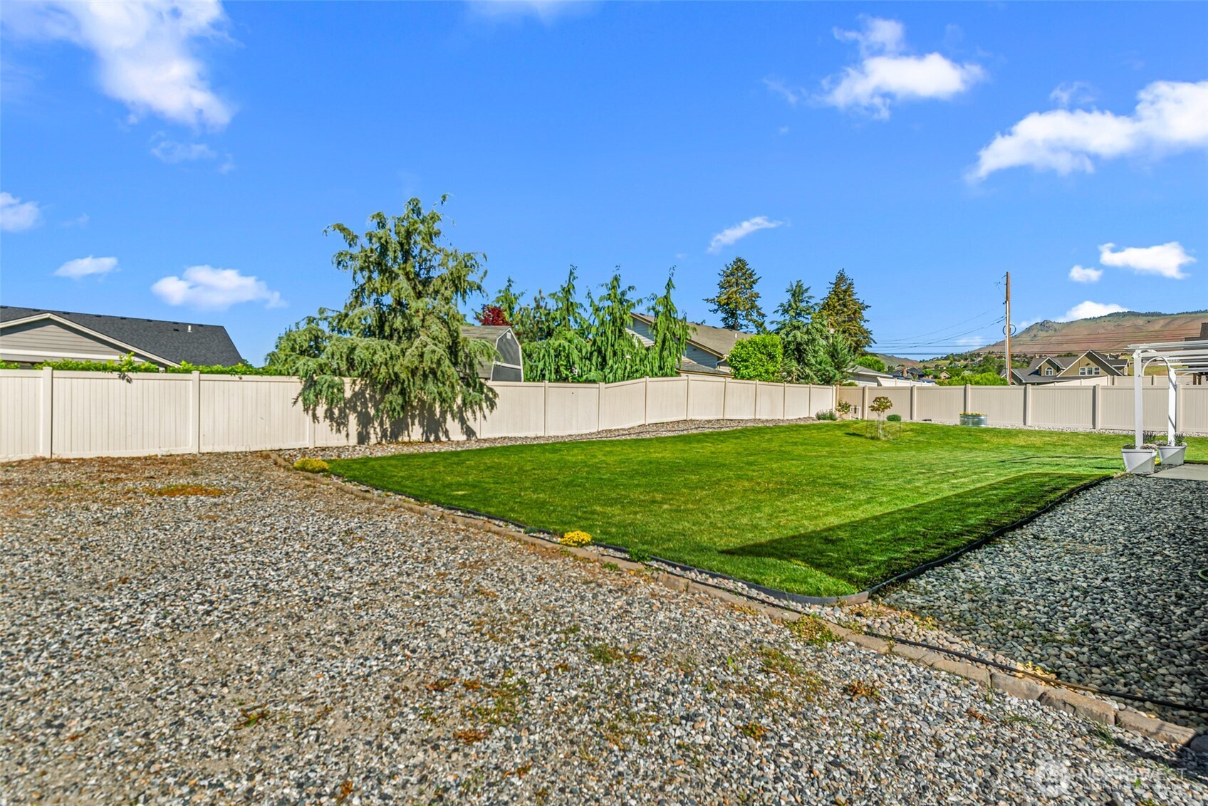 36 Starlight Avenue , Wenatchee, WA 98801