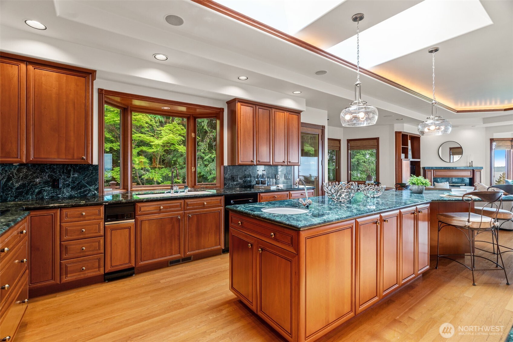 19314 94th Avenue W, Edmonds, WA 98020