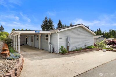 789 NE Reeds Meadow Lane , Bremerton, WA 98311