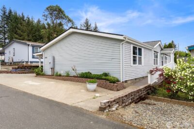 789 NE Reeds Meadow Lane , Bremerton, WA 98311 - Photo 2