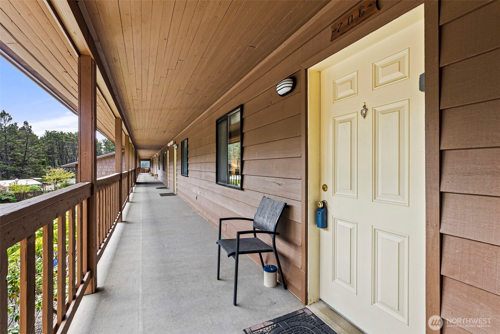 2855 S Forrest Street #206, Westport, WA 98595