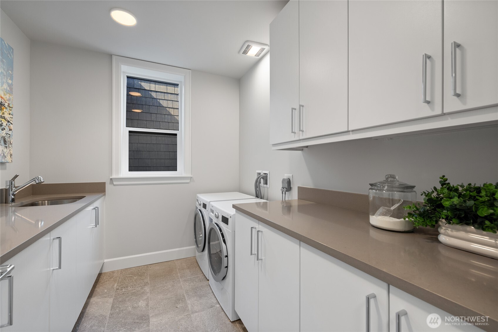 4907 Main Street #814, Tacoma, WA 98407