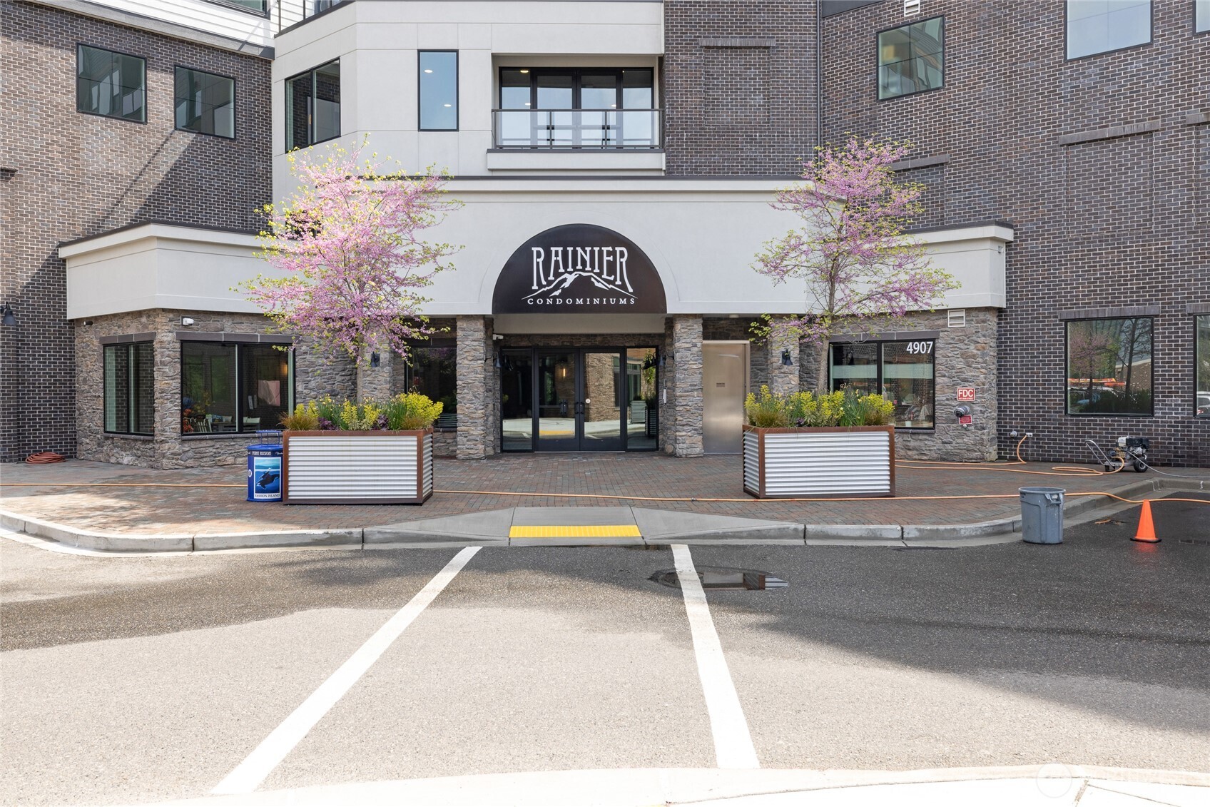 4907 Main Street #814, Tacoma, WA 98407