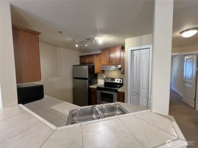 11527 HWY99 #D 303, Everett, WA 98204 - Photo 5