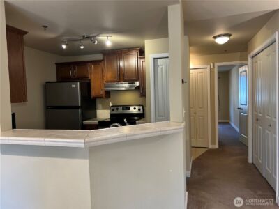 11527 HWY99 #D 303, Everett, WA 98204 - Photo 7