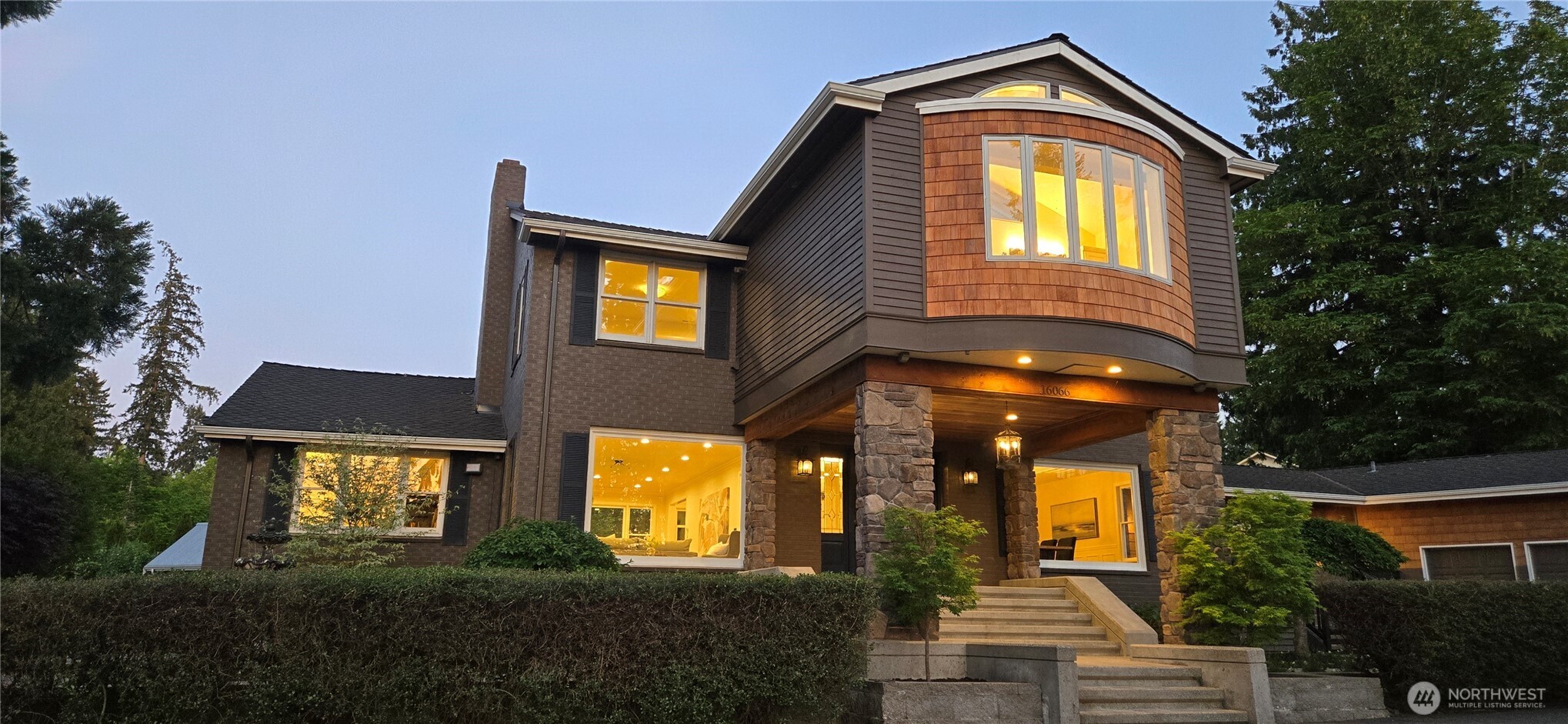 16066 NE Inglewood Road , Kenmore, WA 98028
