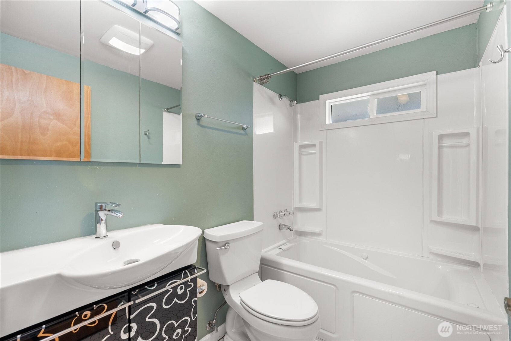 16411 10th Avenue SW, Burien, WA 98166