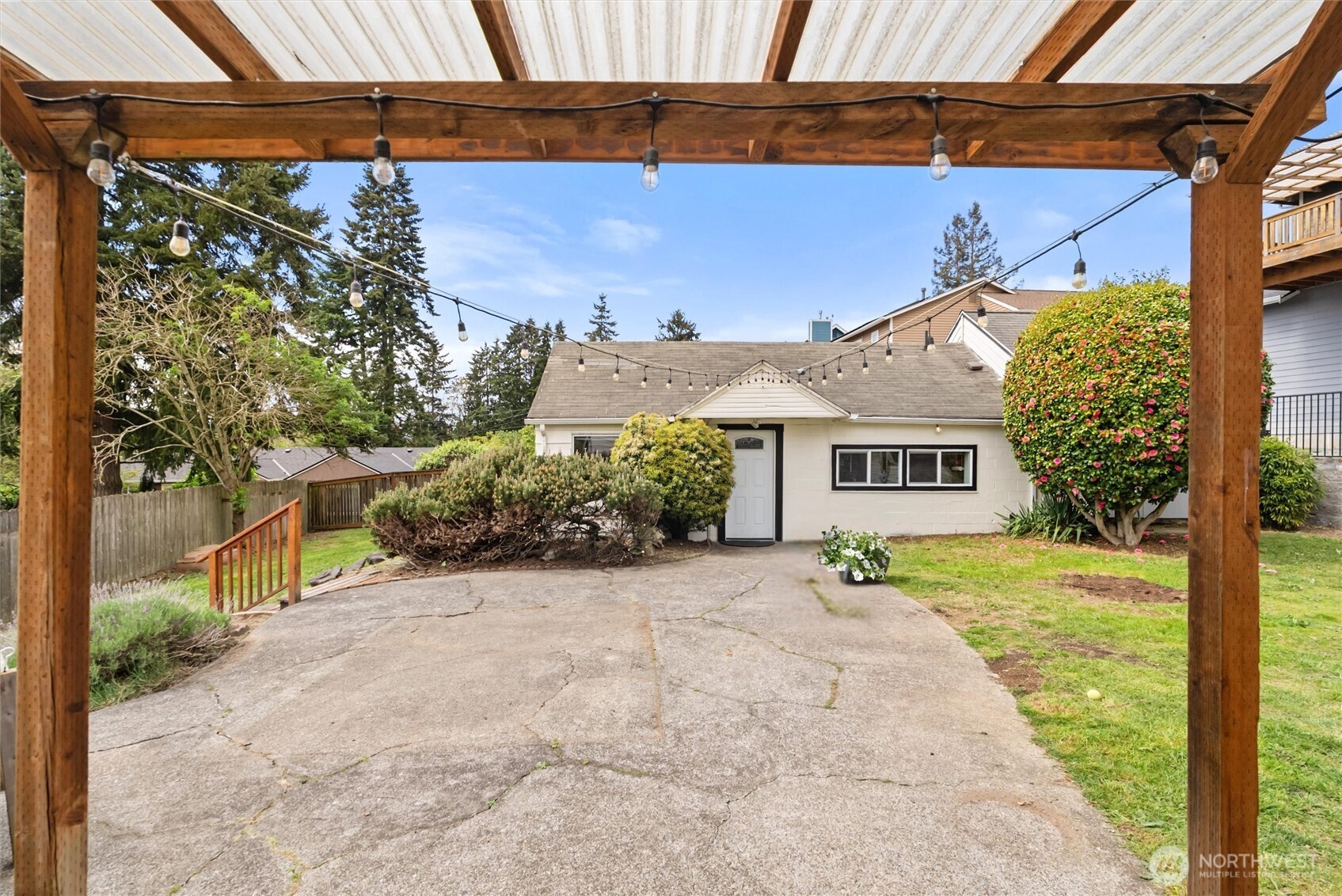 16411 10th Avenue SW, Burien, WA 98166