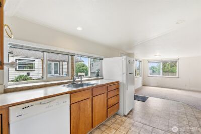 16411 10th Avenue SW, Burien, WA 98166 - Photo 22