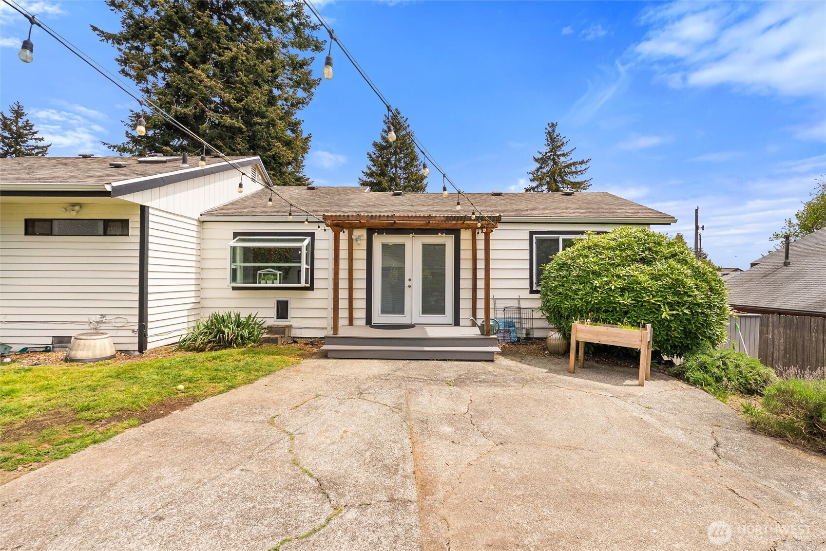 16411 10th Avenue SW, Burien, WA 98166