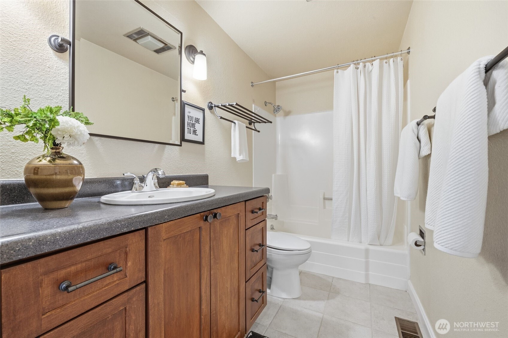 4019 52nd Place SW, Seattle, WA 98116