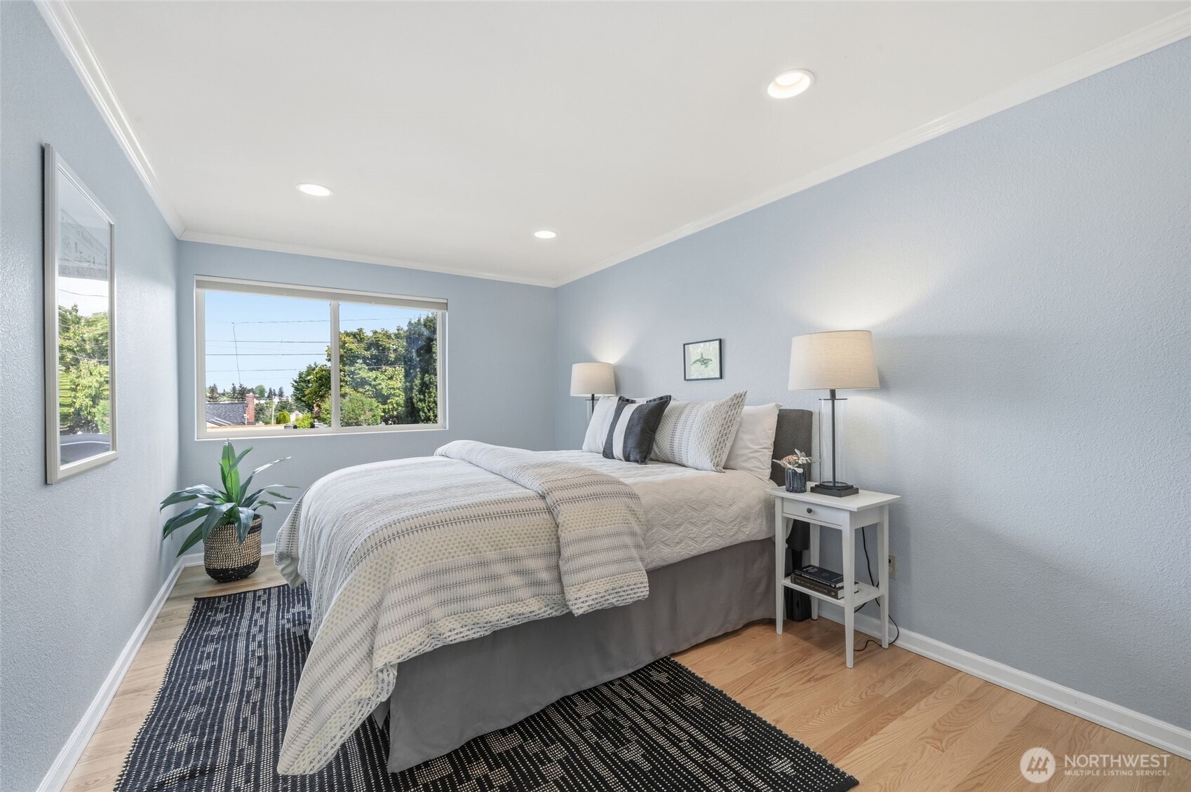 4019 52nd Place SW, Seattle, WA 98116