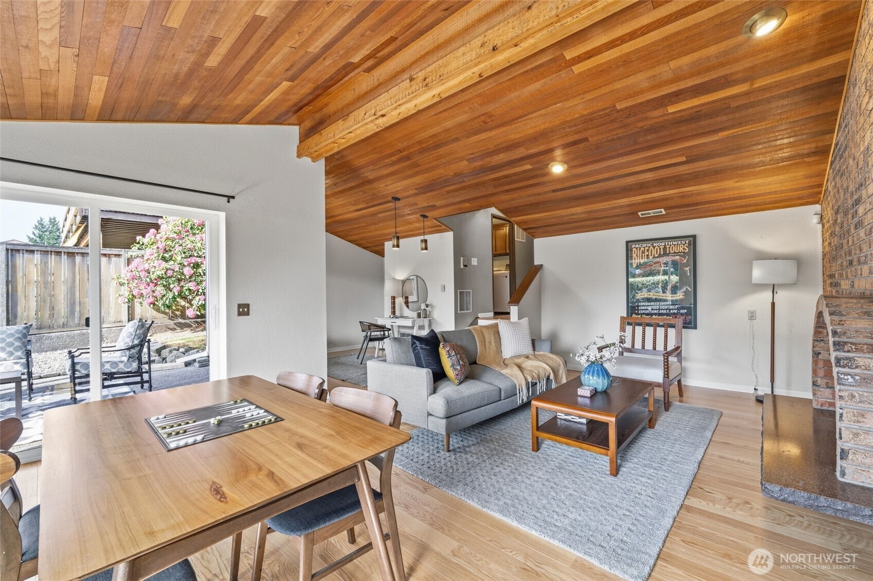 4019 52nd Place SW, Seattle, WA 98116