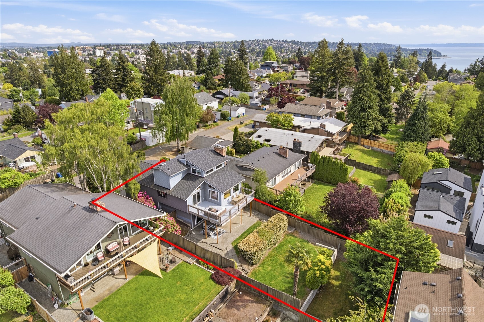4019 52nd Place SW, Seattle, WA 98116