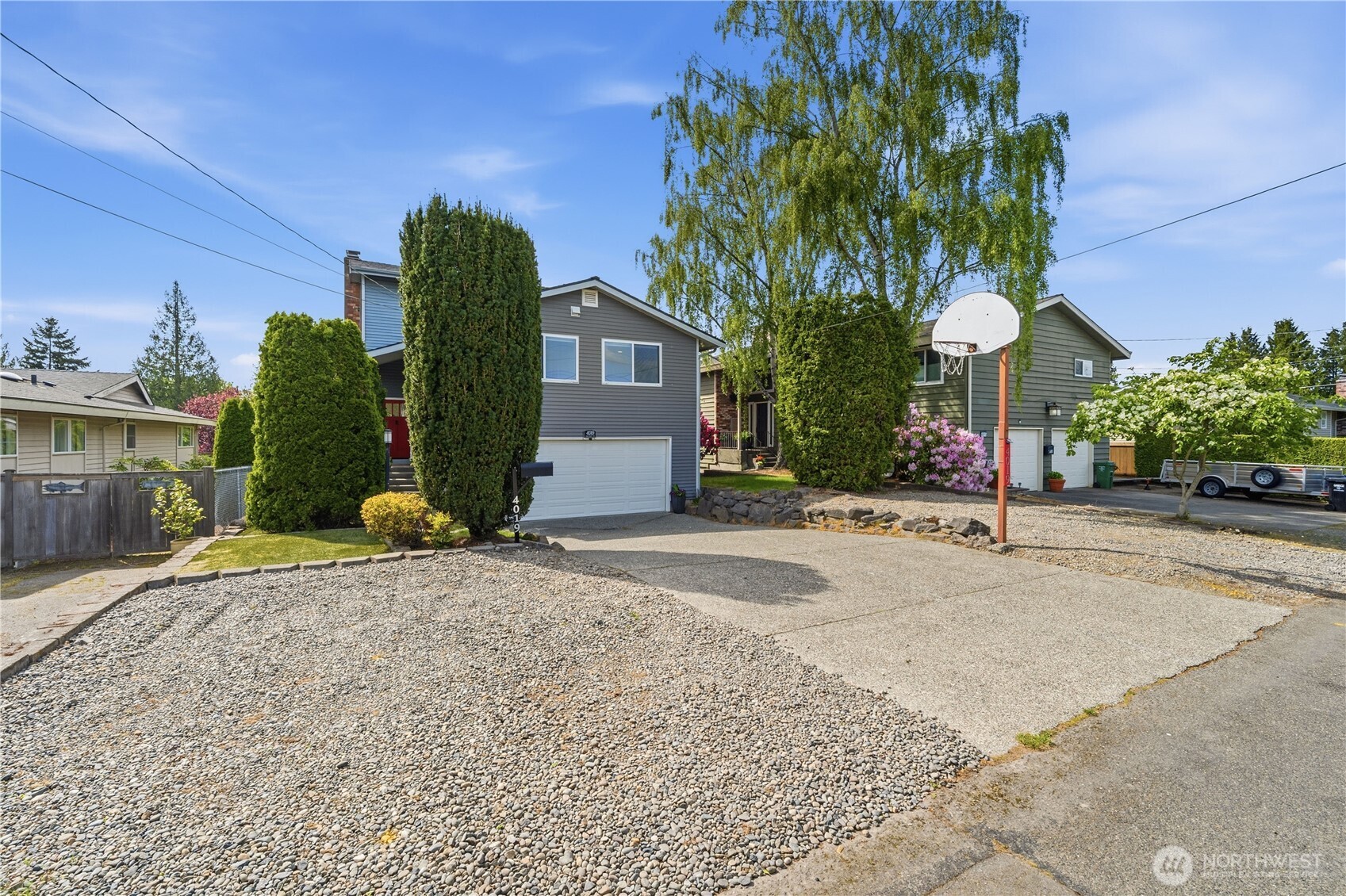 4019 52nd Place SW, Seattle, WA 98116