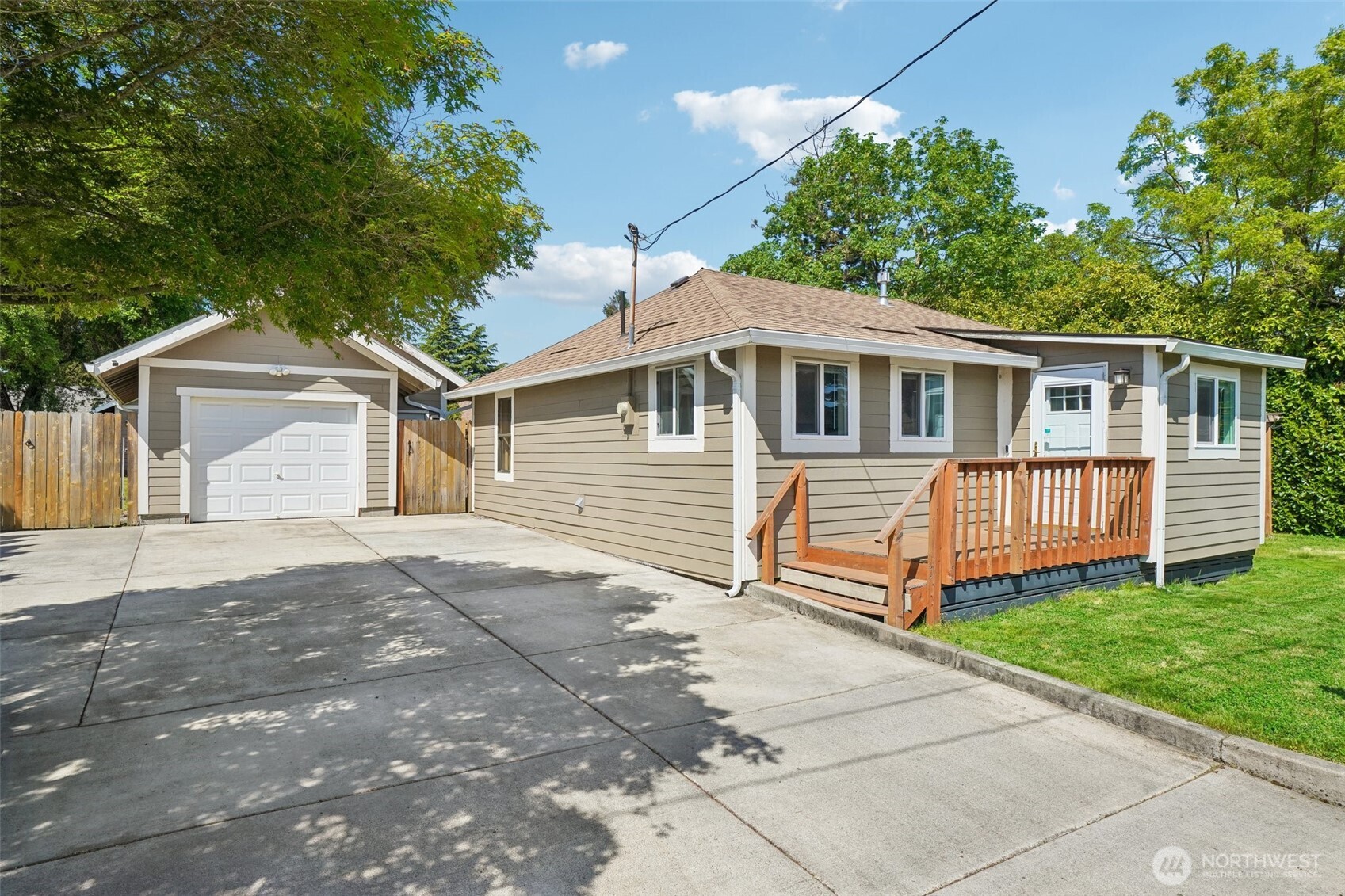 9810 NE 3rd Street , Vancouver, WA 98664