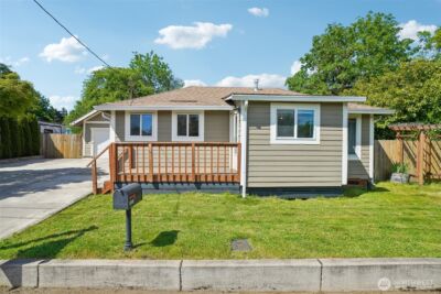 9810 NE 3rd Street , Vancouver, WA 98664 - Photo 2