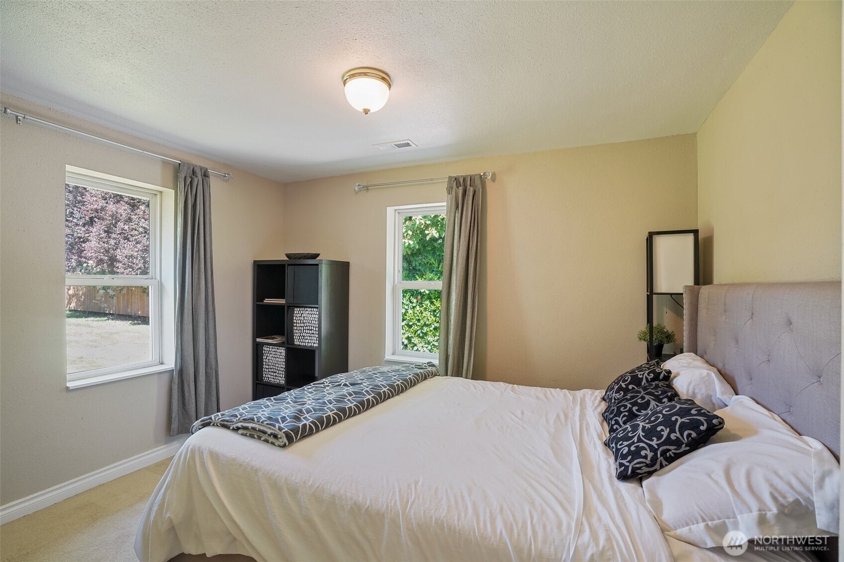 9810 NE 3rd Street , Vancouver, WA 98664