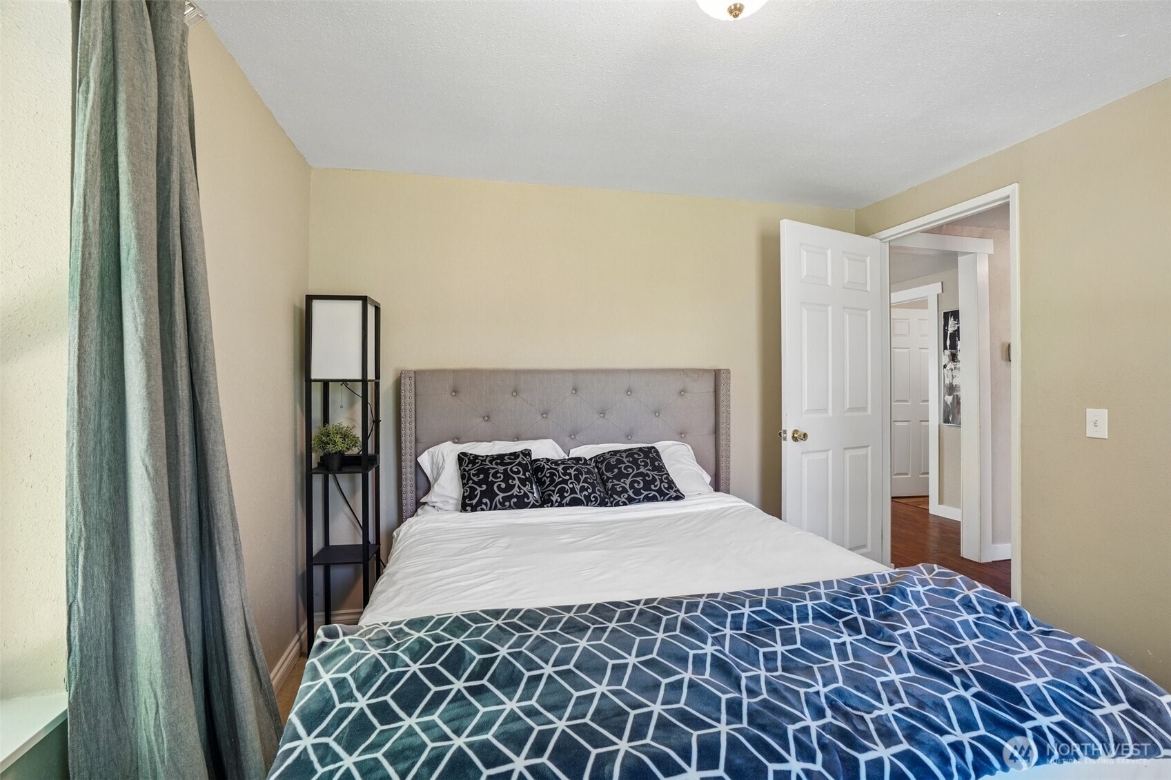 9810 NE 3rd Street , Vancouver, WA 98664