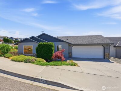 573 S James Avenue , East Wenatchee, WA 98802 - Photo 3
