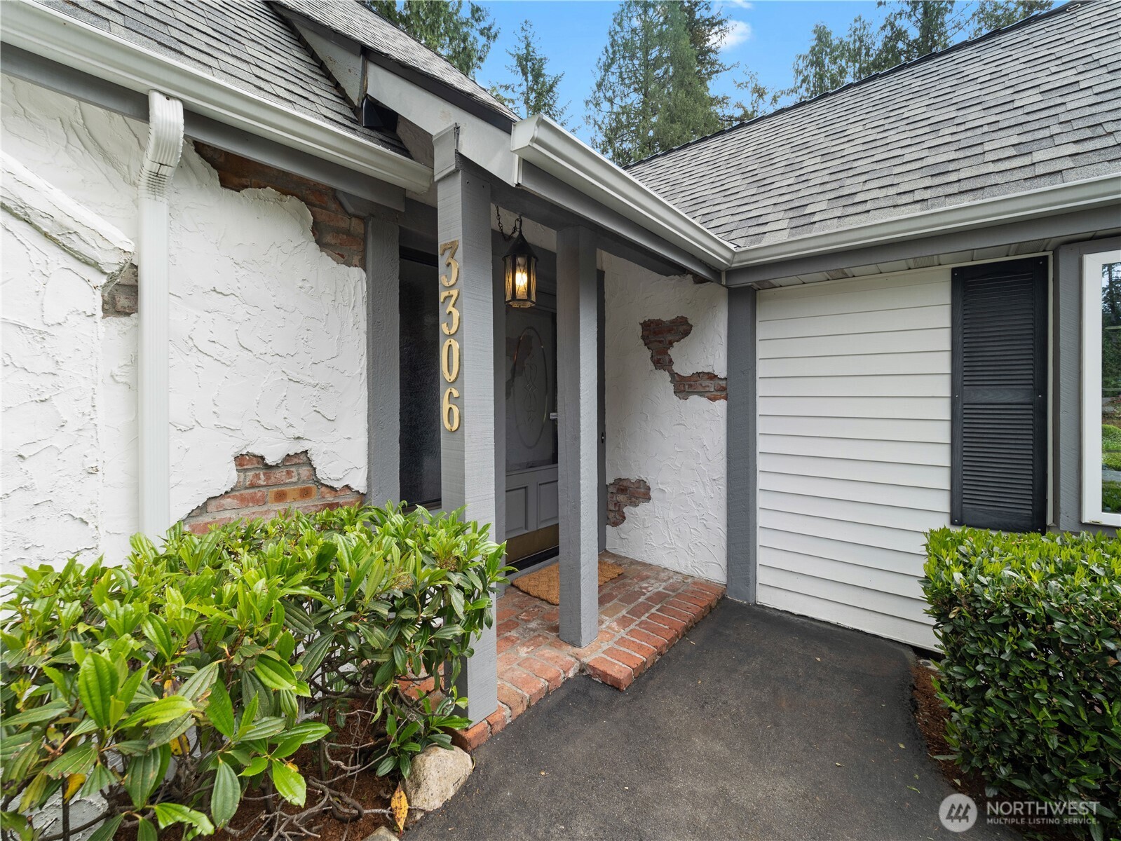 3306 217th Place SE, Sammamish, WA 98075