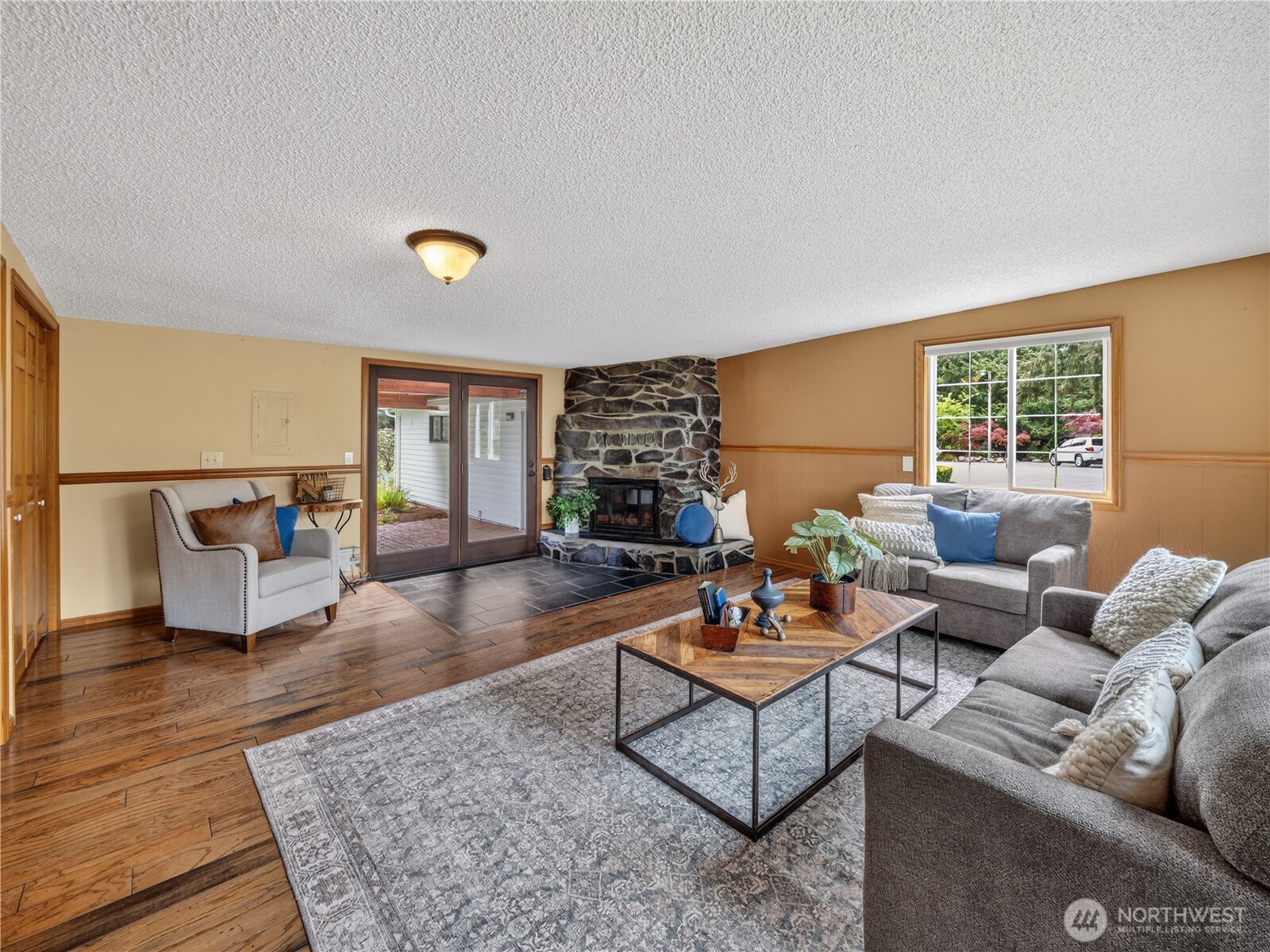 3306 217th Place SE, Sammamish, WA 98075