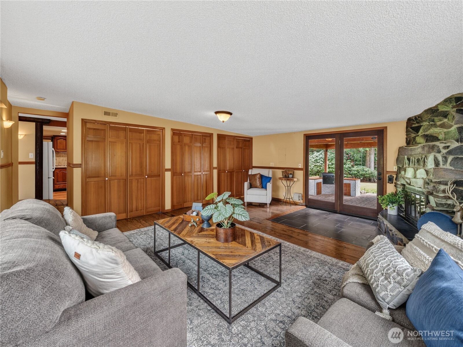 3306 217th Place SE, Sammamish, WA 98075