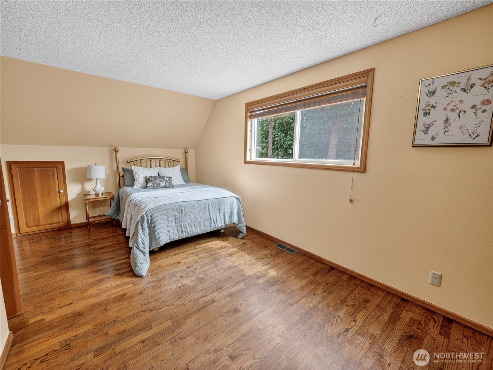 3306 217th Place SE, Sammamish, WA 98075