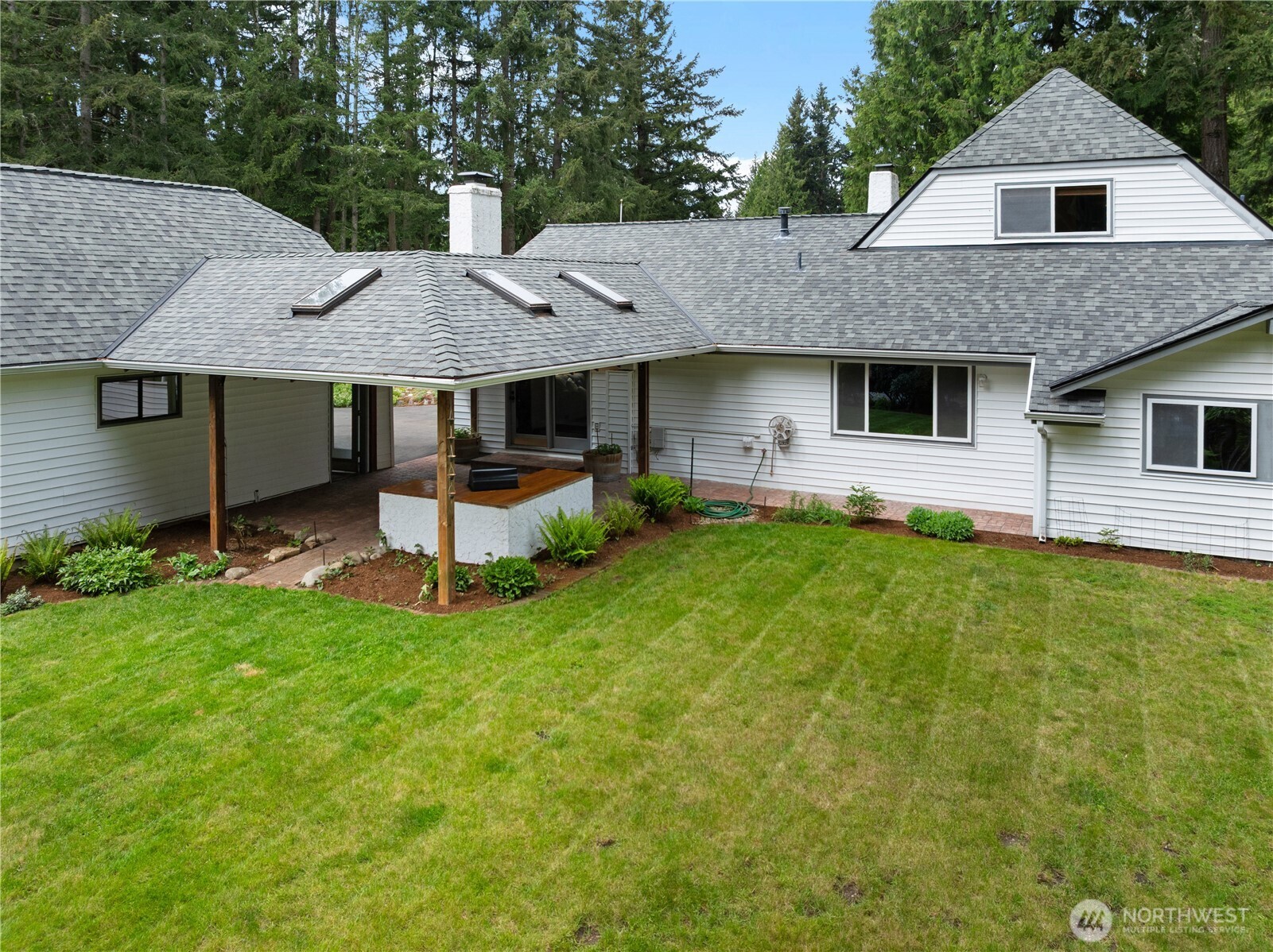3306 217th Place SE, Sammamish, WA 98075