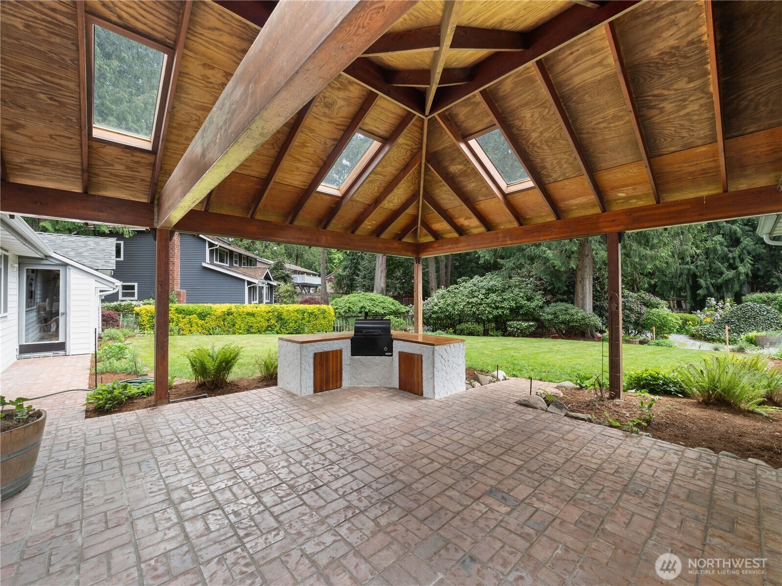 3306 217th Place SE, Sammamish, WA 98075