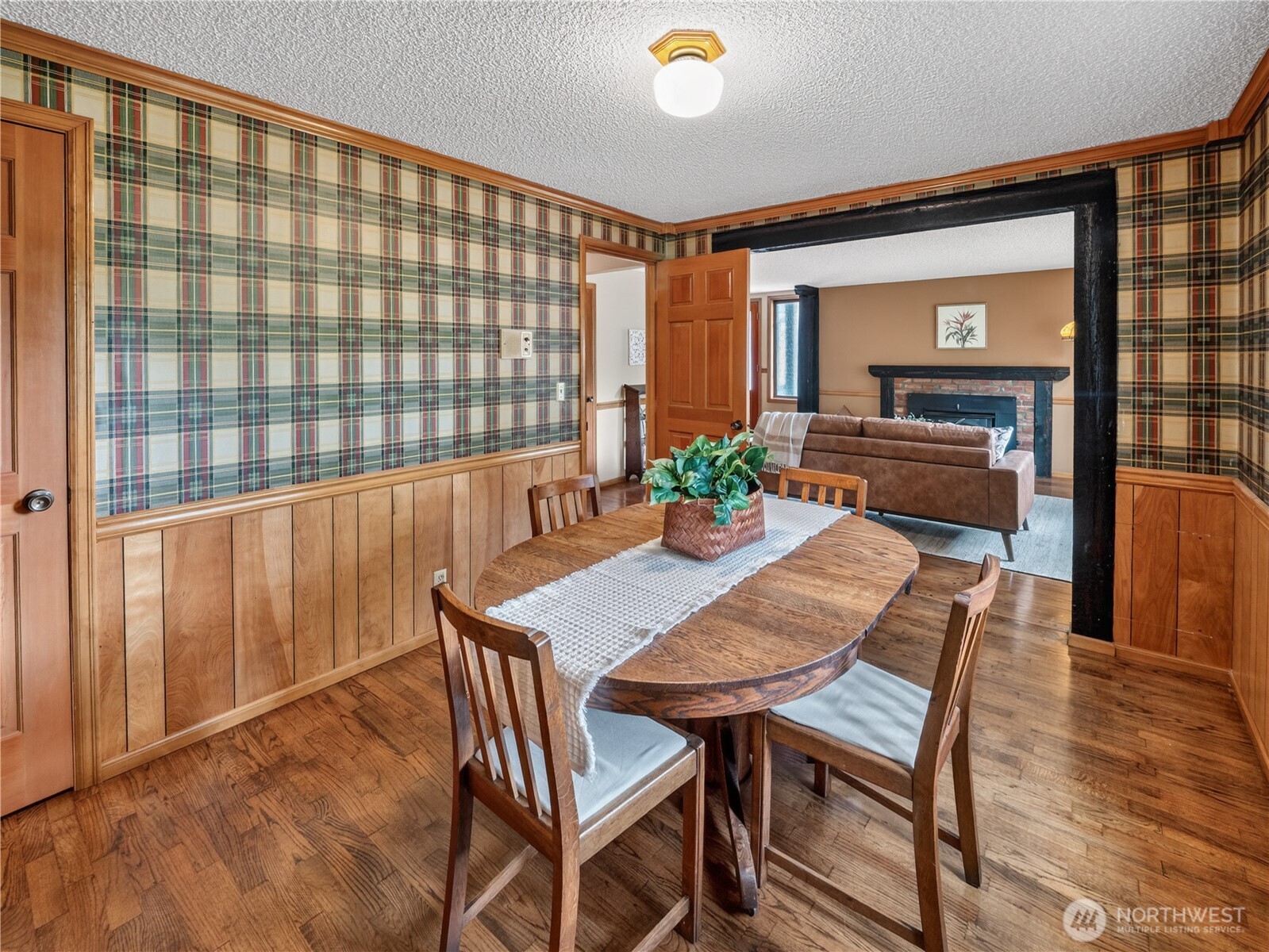 3306 217th Place SE, Sammamish, WA 98075
