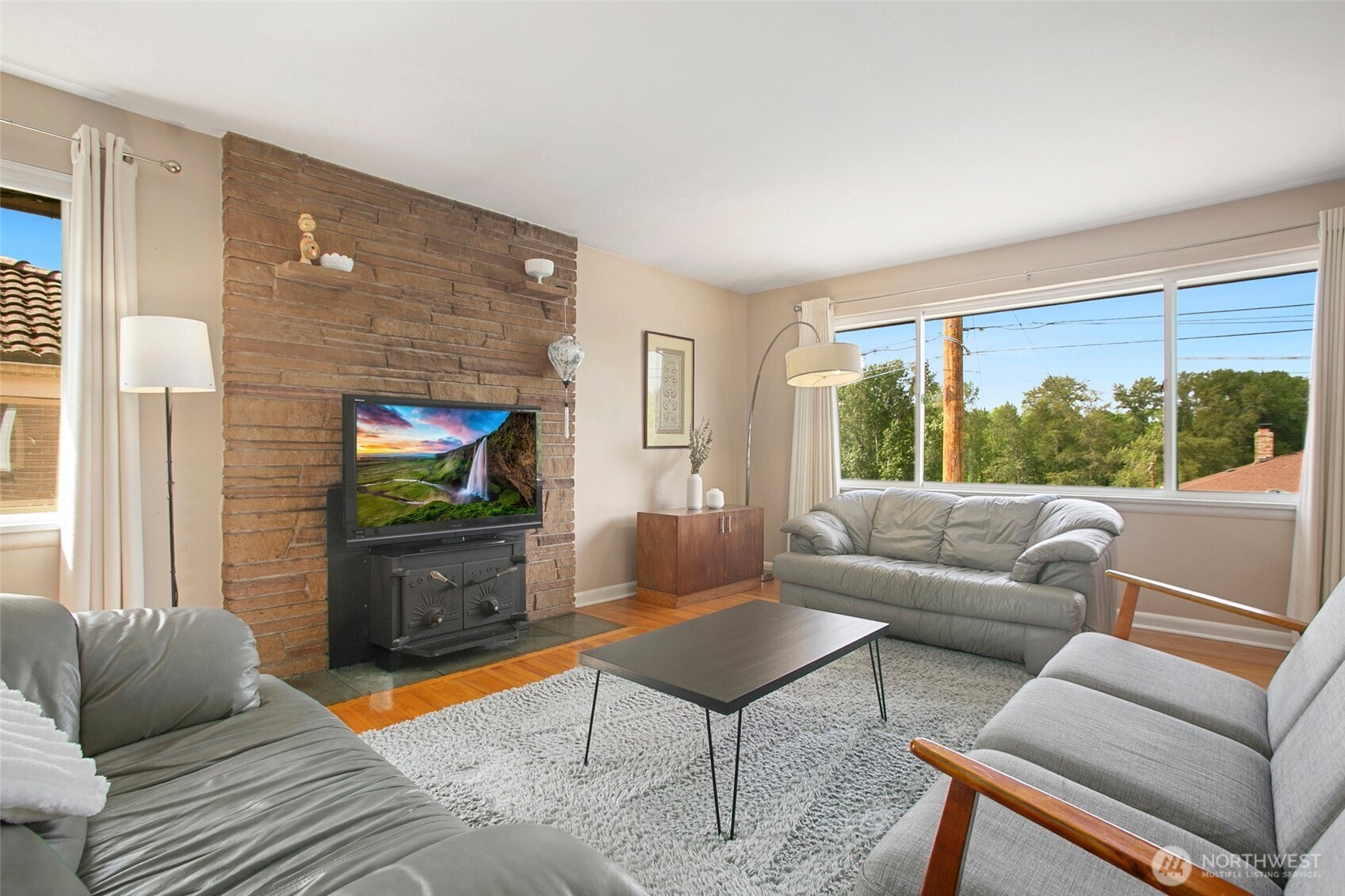 2503 S Edmunds Street , Seattle, WA 98108