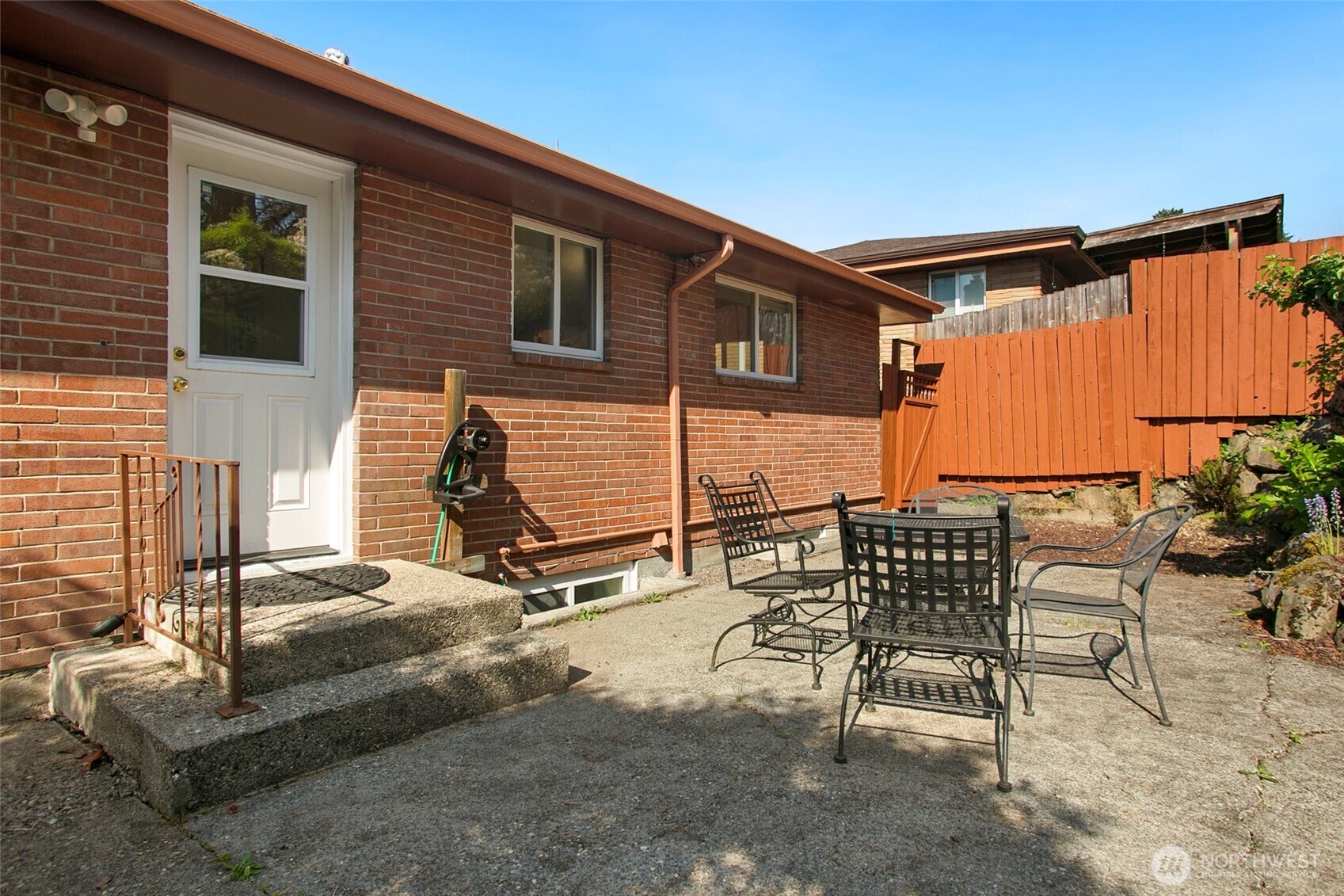 2503 S Edmunds Street , Seattle, WA 98108