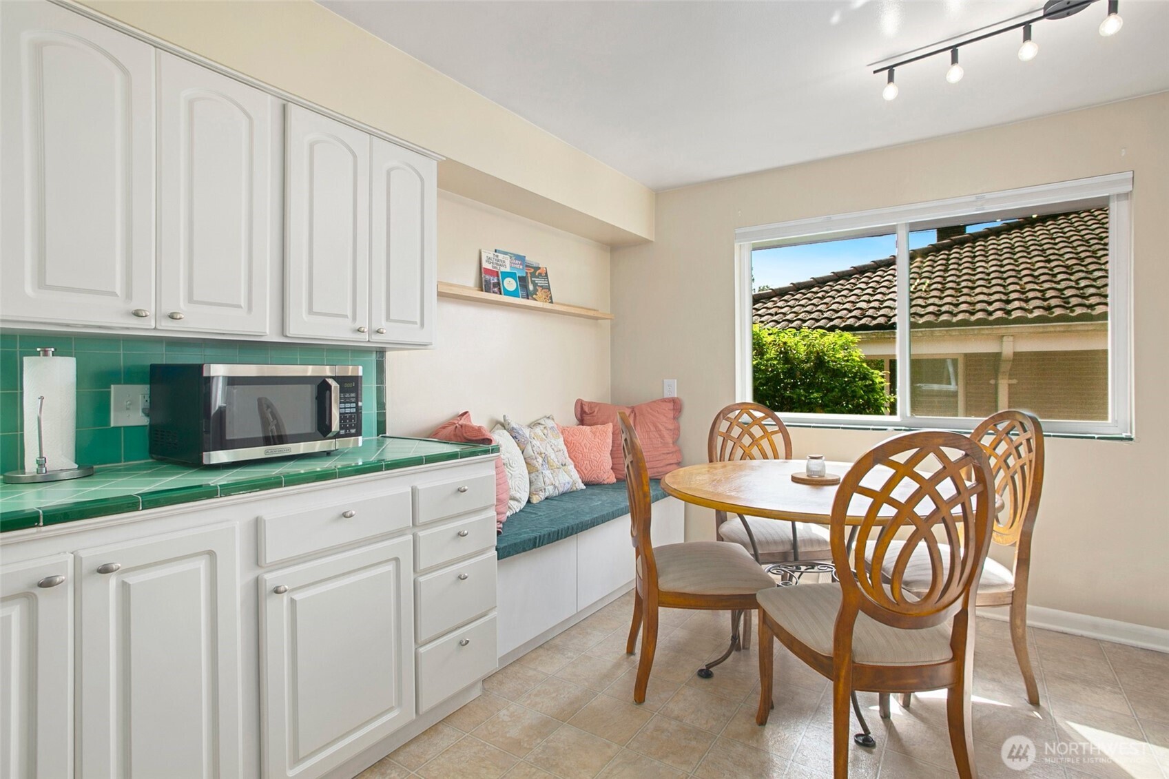 2503 S Edmunds Street , Seattle, WA 98108