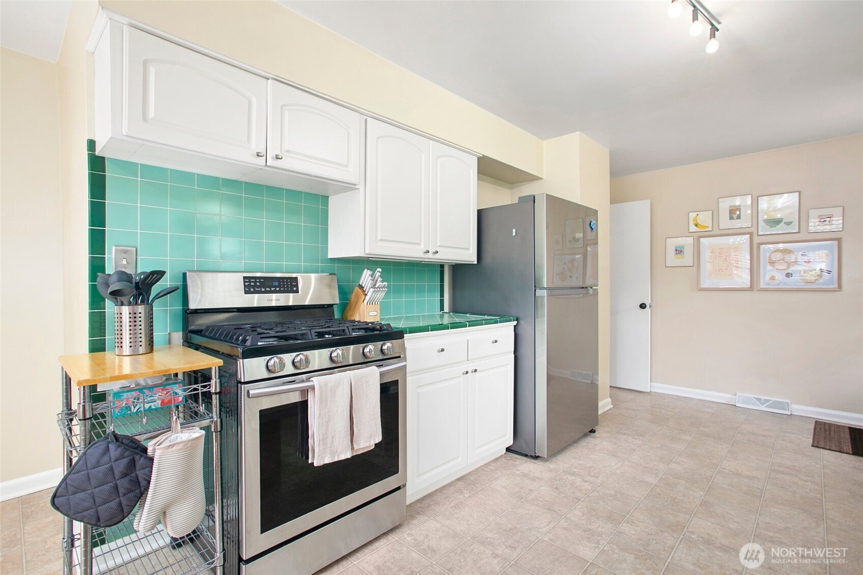 2503 S Edmunds Street , Seattle, WA 98108
