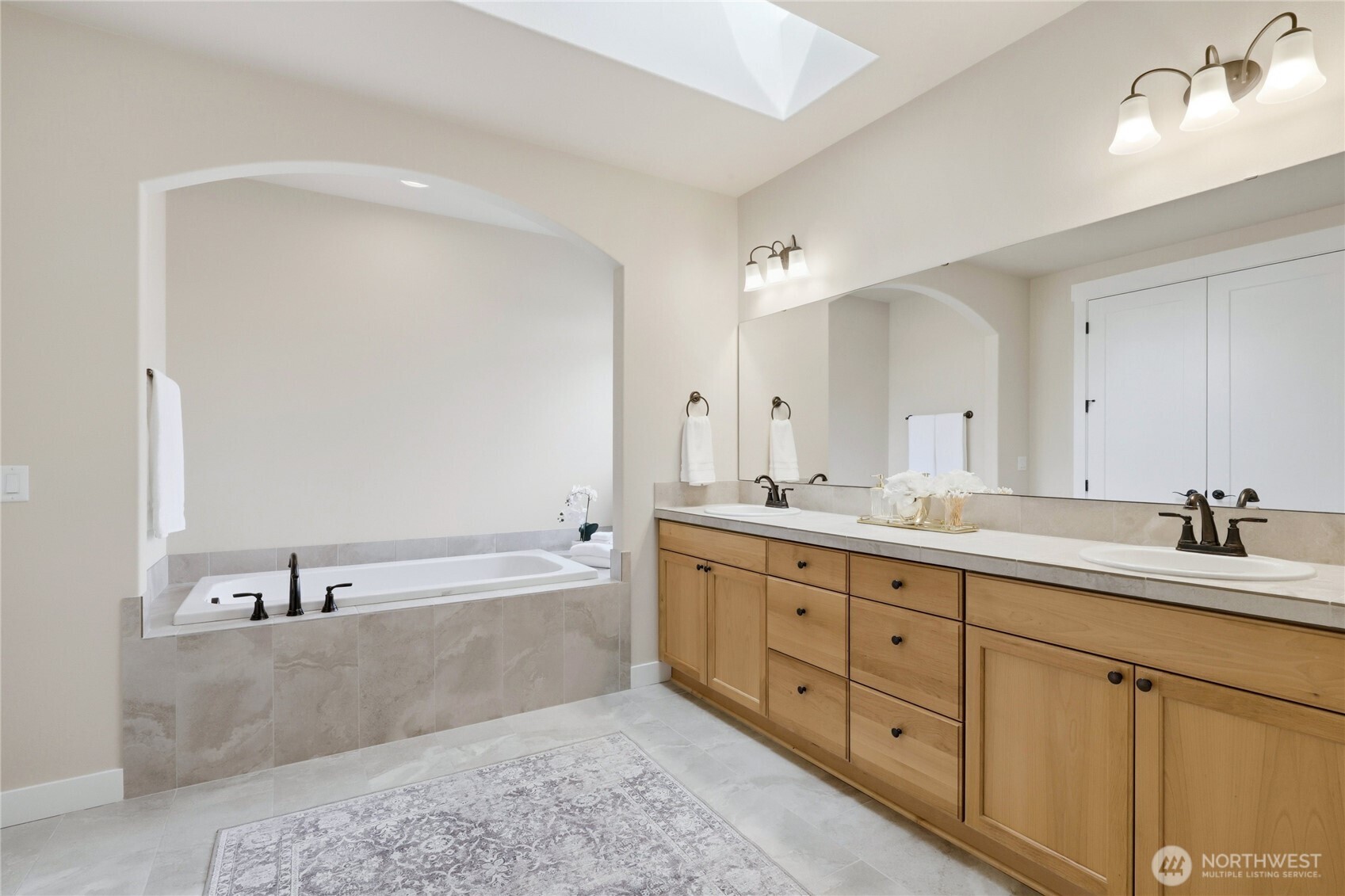 5487 Skyfall Place NW, Bremerton, WA 98312