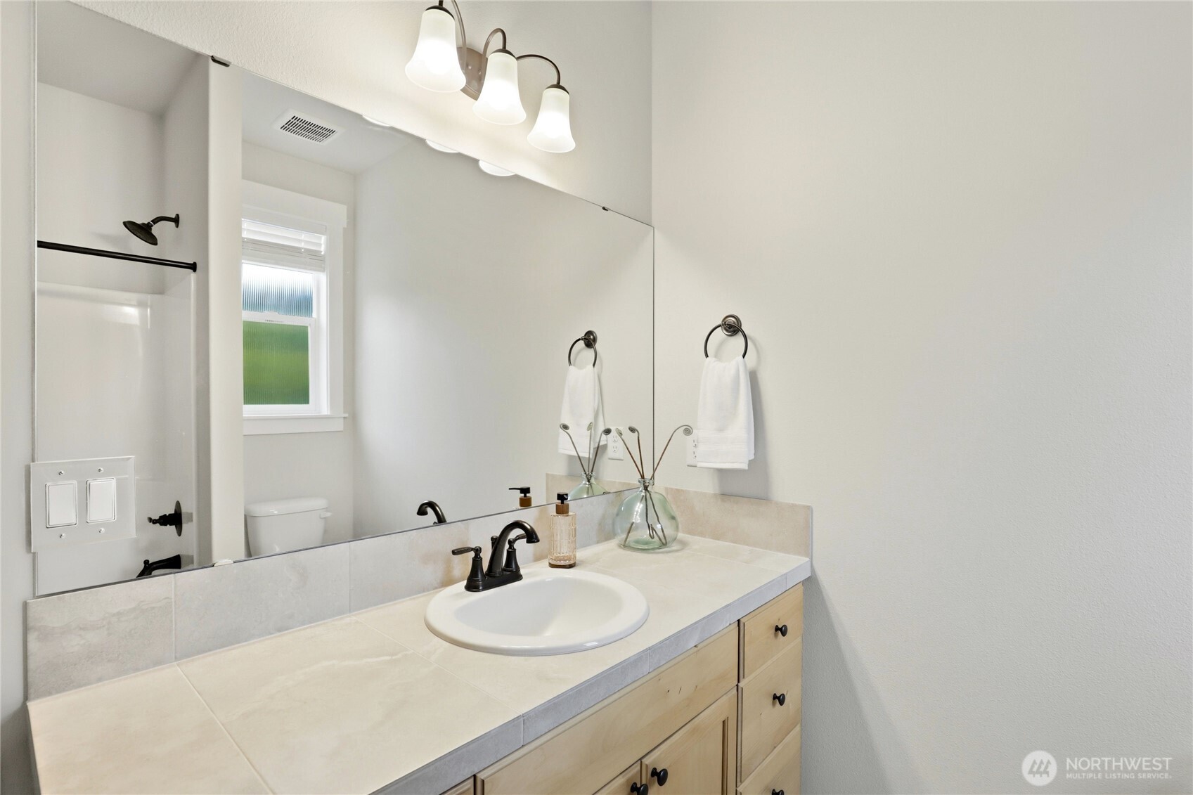 5487 Skyfall Place NW, Bremerton, WA 98312