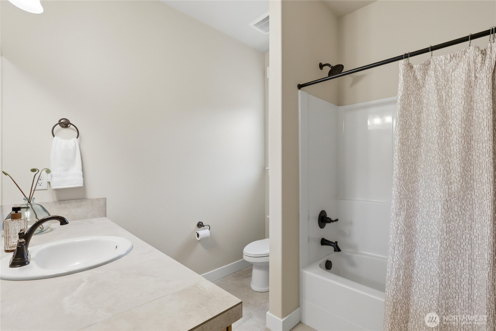 5487 Skyfall Place NW, Bremerton, WA 98312
