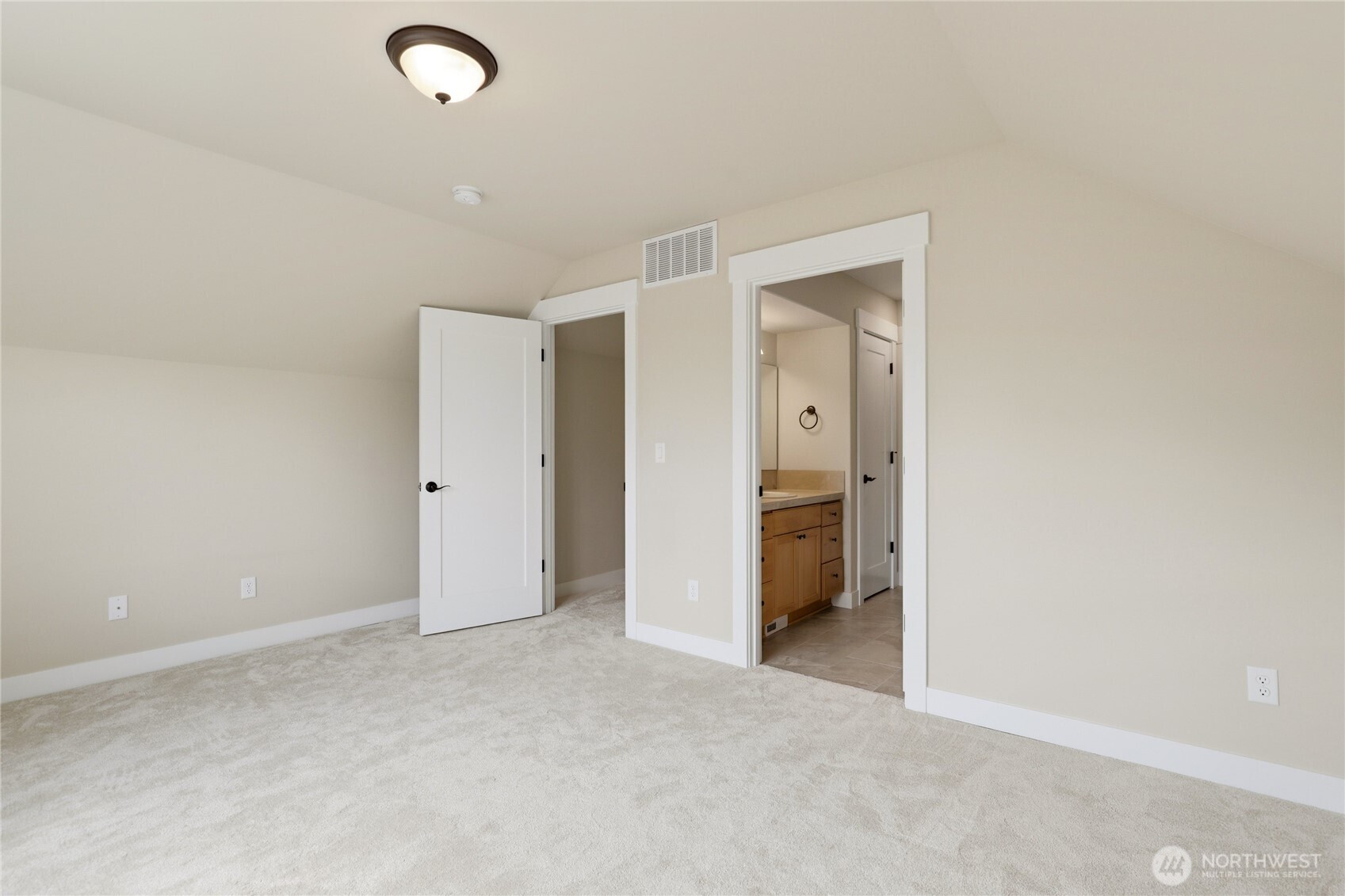 5487 Skyfall Place NW, Bremerton, WA 98312