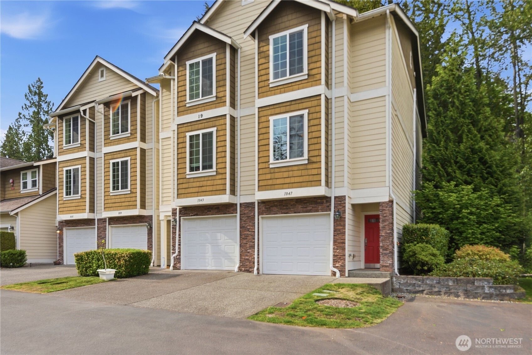 1047 215th Place SE, Bothell, WA 98021