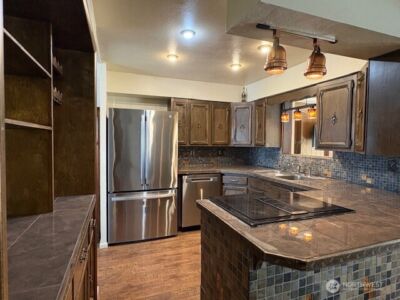 23 W Hale Avenue , Omak, WA 98841 - Photo 8