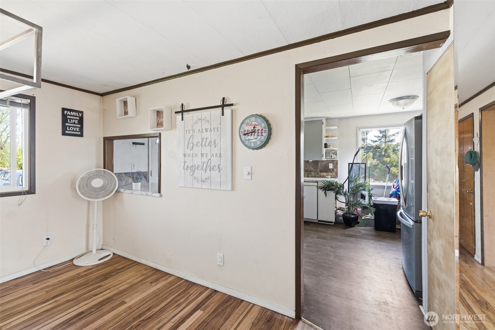 905 W 11th Street , Port Angeles, WA 98363