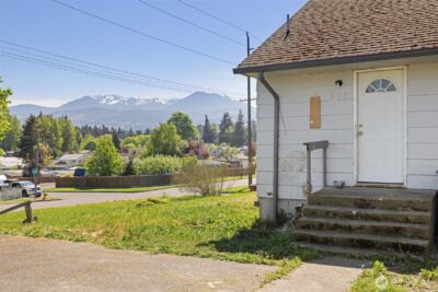 905 W 11th Street , Port Angeles, WA 98363 - Photo 28