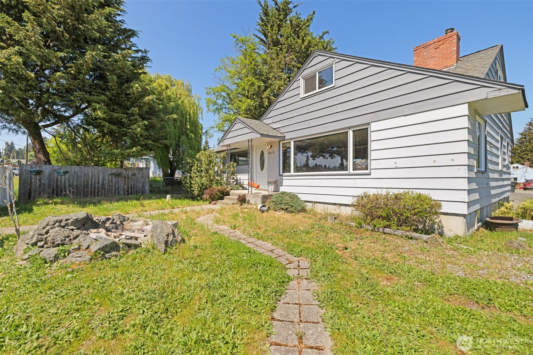 905 W 11th Street , Port Angeles, WA 98363