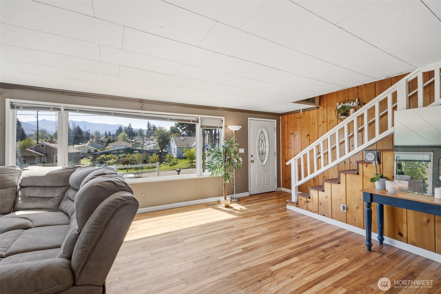 905 W 11th Street , Port Angeles, WA 98363